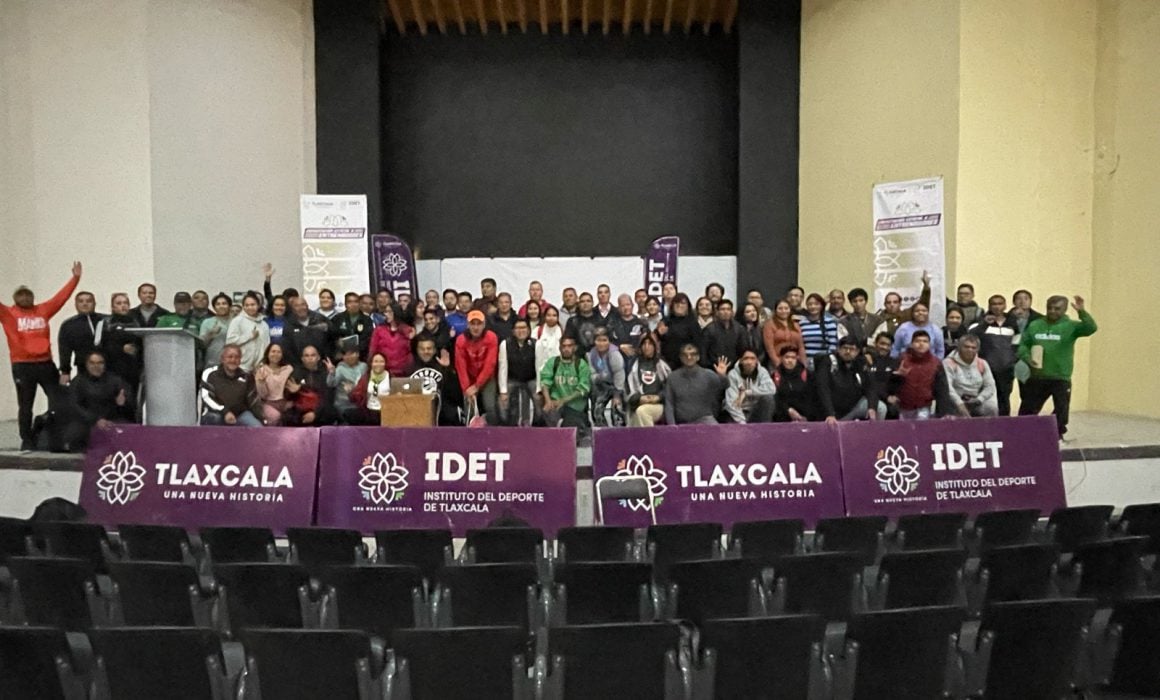 Participan más de 300 personas en la capacitación estatal a entrenadores