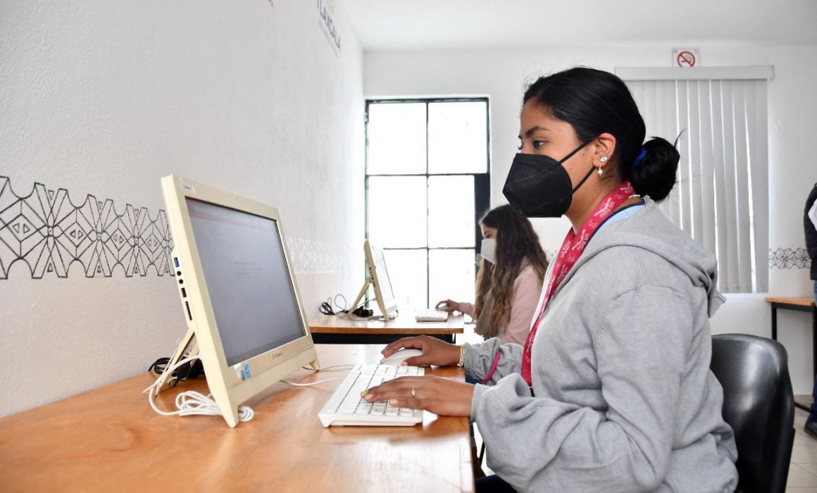 Anuncian a ganadores de la beca Huamantla se mueve por el mundo