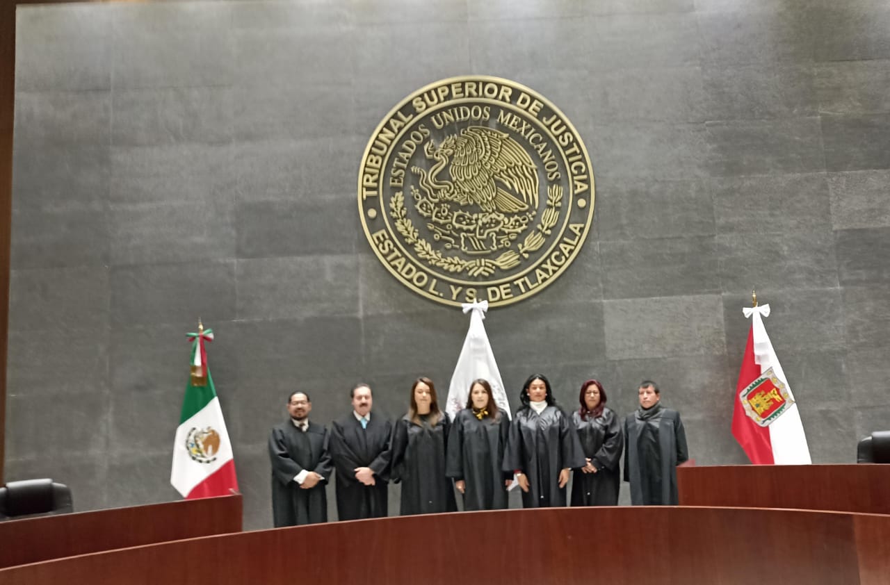 Anel Bañuelos asume presidencia del TSJE