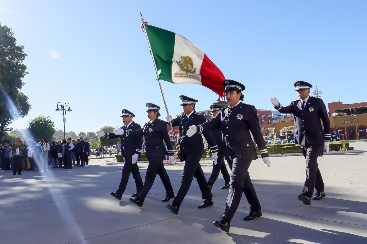 Preside Paola Angon Ceremonia Conmemorativa al 107 Aniversario de la Promulgación de la Constitución Política