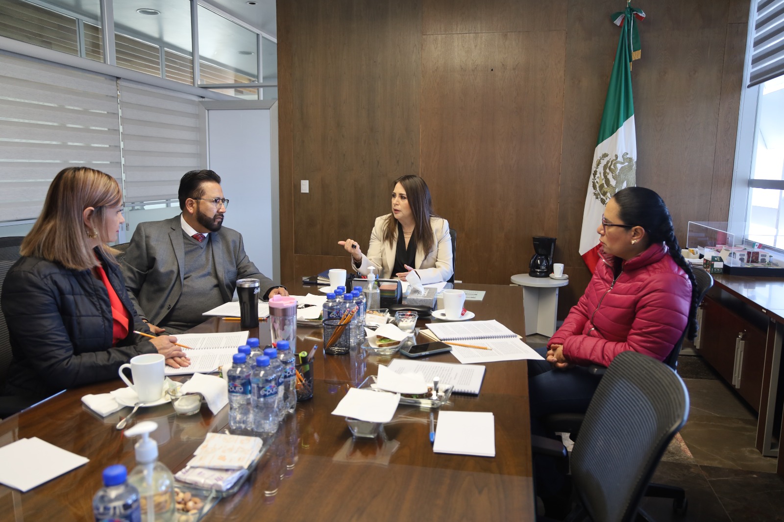 Prepara presidenta del TSJE trabajos en materia Legislativa