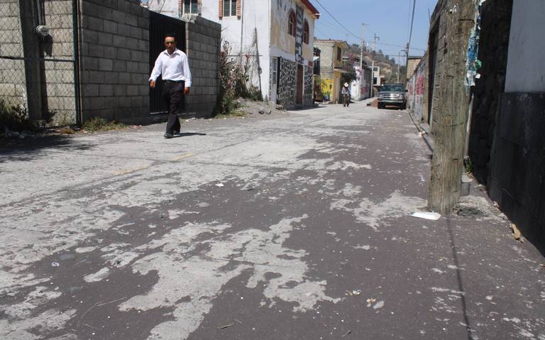 Habilitan contenedor exclusivo para recolección de ceniza del Popocatépetl en Puebla
