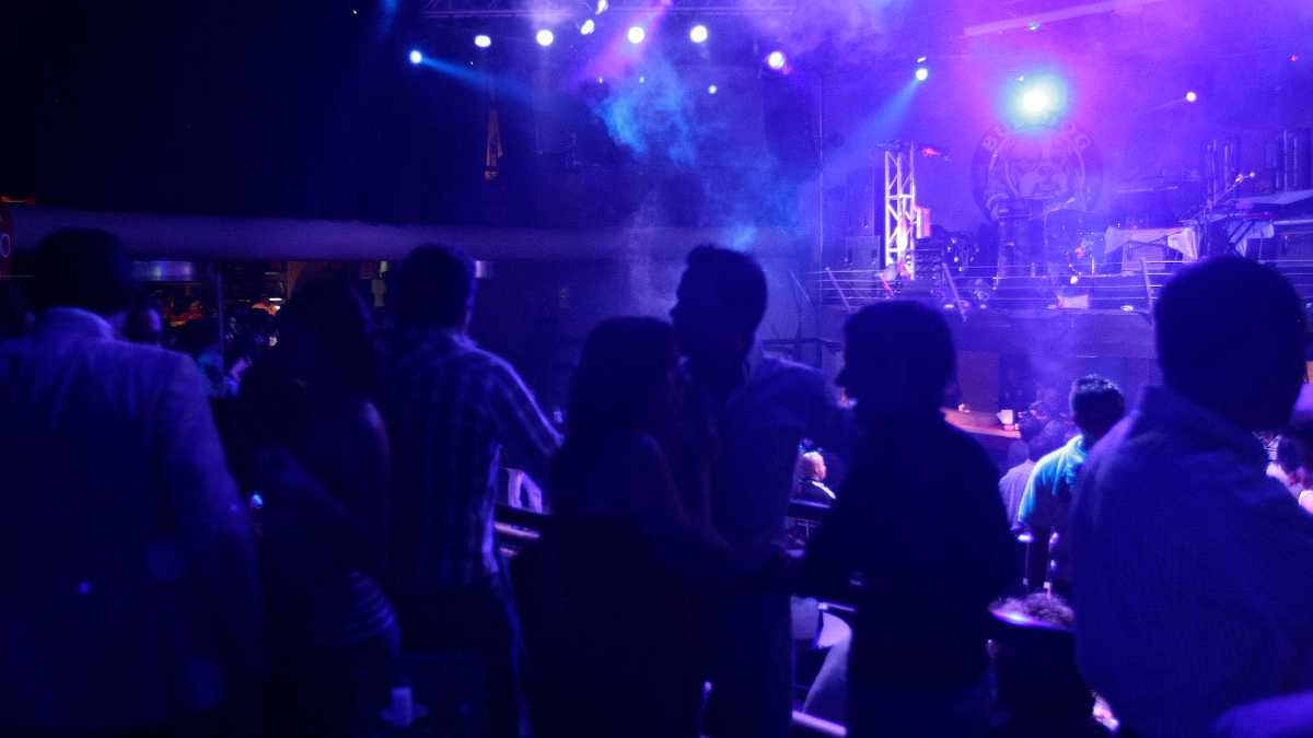 En febrero se votarán reformas para cerrar definitivamente bares y antros