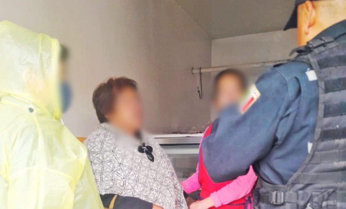 Policías de Huamantla salvan a mujer de la tercera edad de ser extorsionada