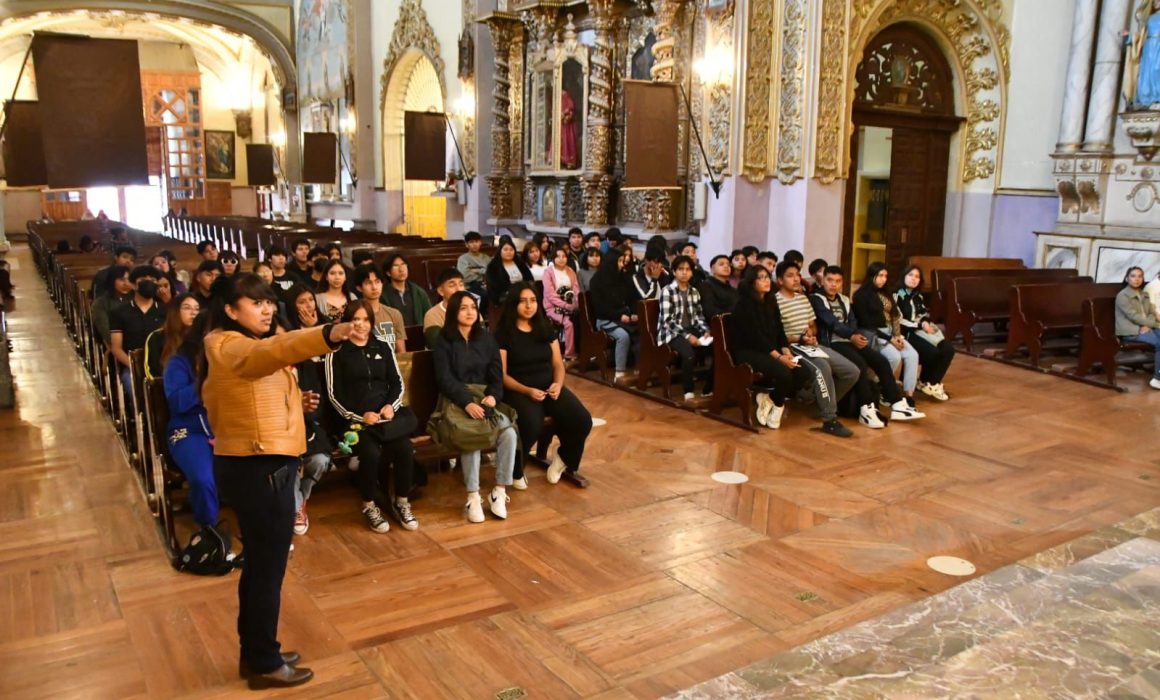 Capacitan Ayuntamiento de Huamantla a embajadores turísticos