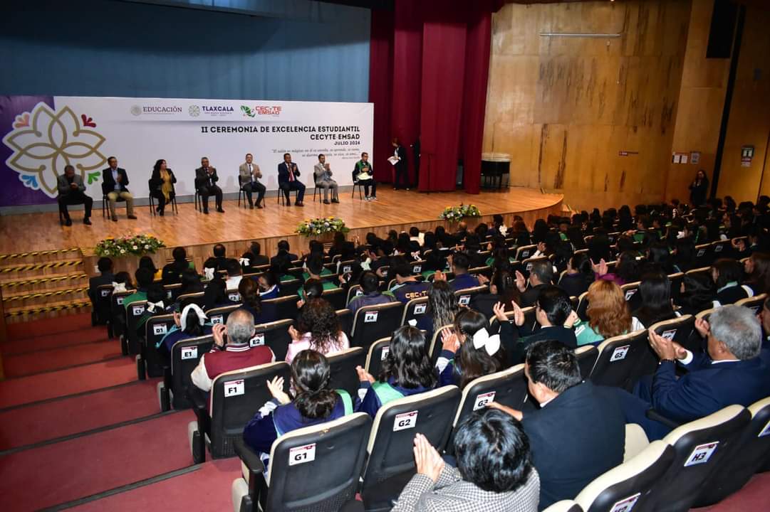 Este ciclo escolar se gradúan 185 estudiantes de excelencia en CECyTE-EMSaD 