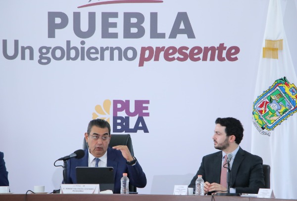 Gobernador anuncia visita a Coyomeapan para llevar a cabo obras