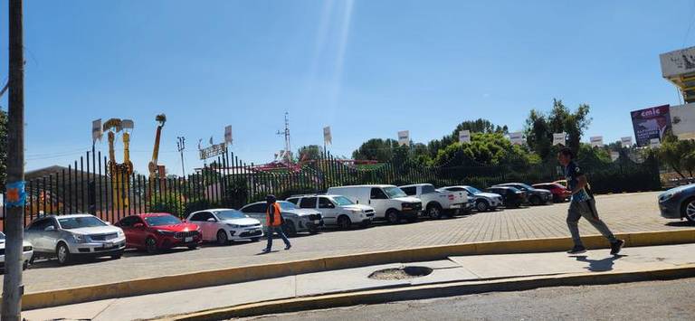 Patronato de Feria Trabajará en la Regulación del Cobro de Estacionamiento