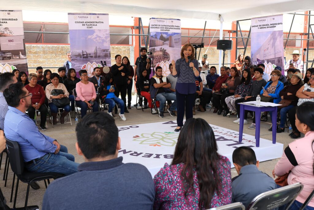 Entregan apoyos funcionales en Cecadif
