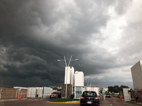 Lluvia deja daños en edificios de Finanzas y otros tres municipios 
