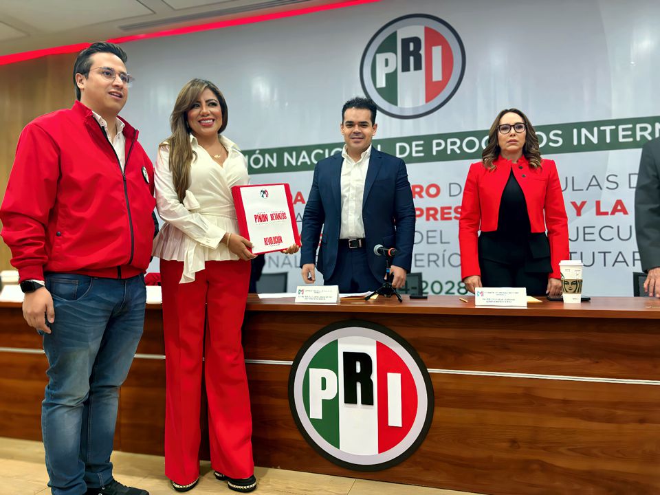 Regidor de Cholula formaliza registro para contender contra “Alito”