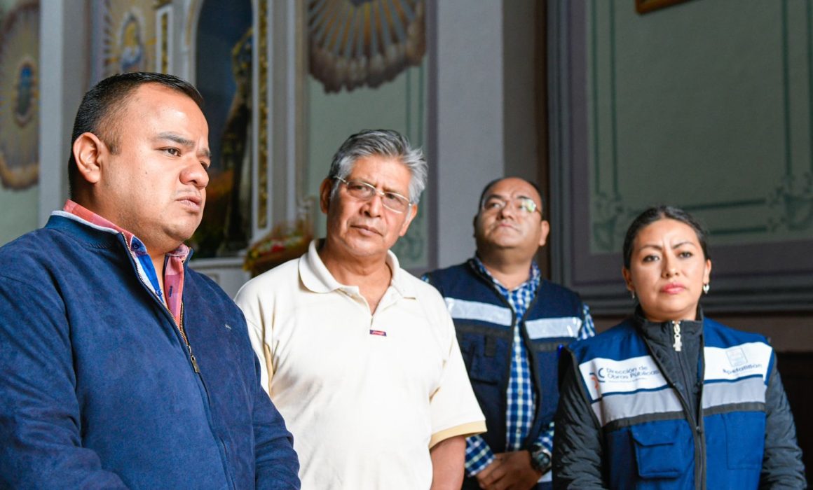 Rehabilitan pintura decorativa del templo de Padre Jesús en Apetatitlán