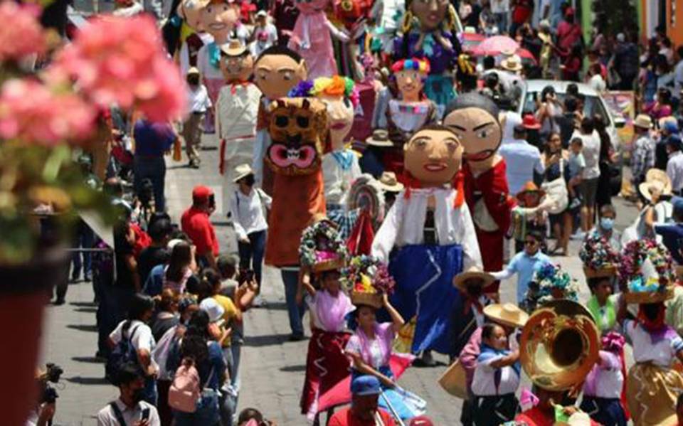Ayuntamiento de Atlixco anuncia desfile de mojigangas 