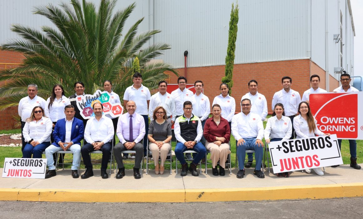 Con distintivo, reconoce Lorena Cuéllar trabajo digno