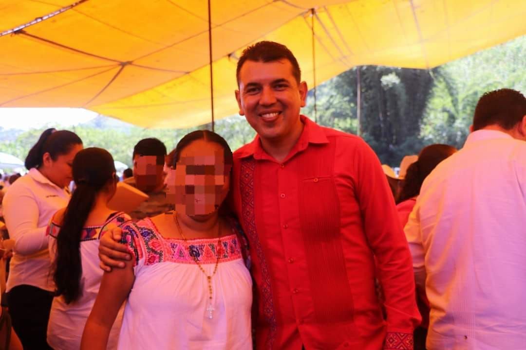 Detienen a edil de Huehuetla en Cuapiaxtla; llevaba medio mdp sin comprobar