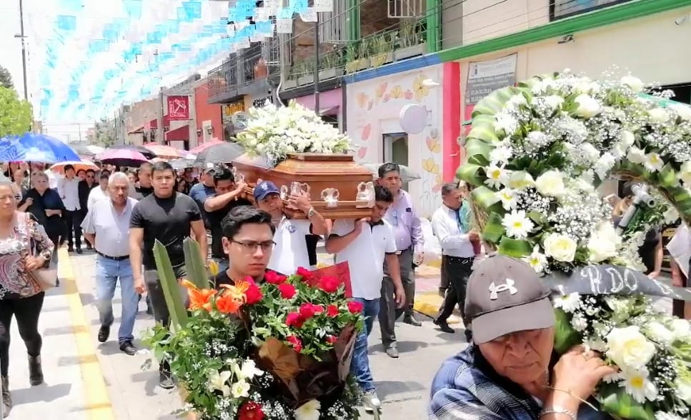 despiden a álvaro sach 3