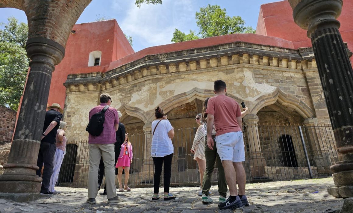 Turistas norteamericanos conocen principales atractivos de Tlaxcala