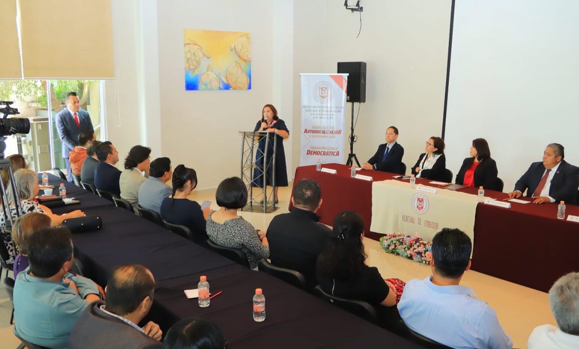 Fortalece academia de autorrealización de la UATx el trabajo docente