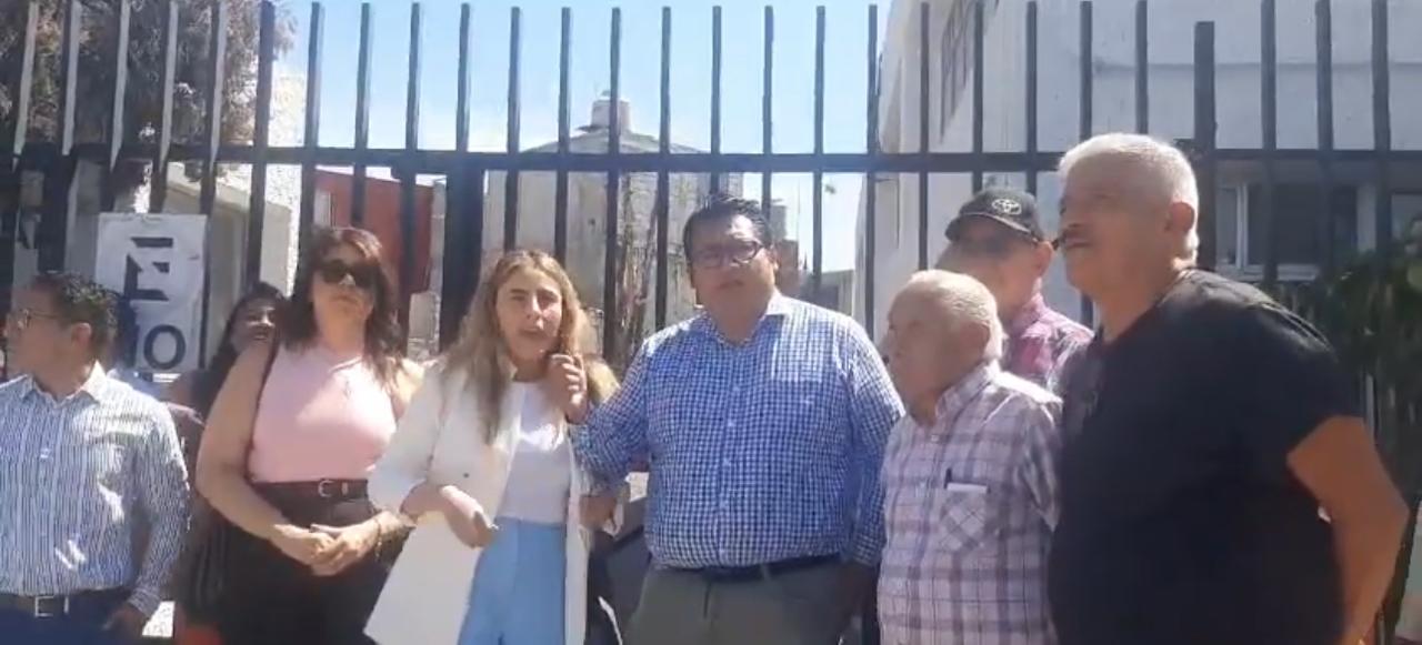 Abogados laborales en Puebla se manifiestan por el cierre de la junta especial de conciliación y arbitraje