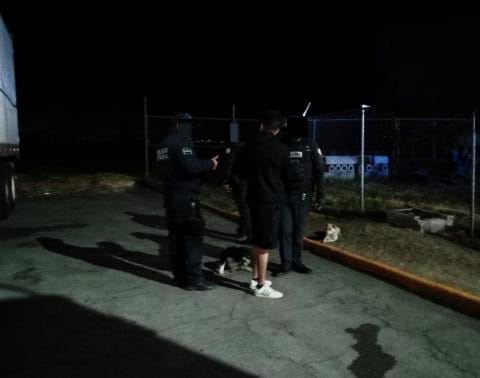 Fallan ladrones en su intento de robar un tráiler, en Calpulalpan: estaba bloqueado vía satélite