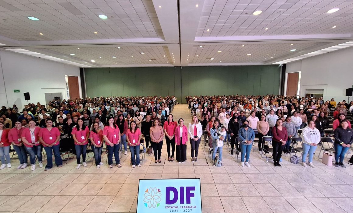 Exitosa capacitación a jefas de familia del SEDIF