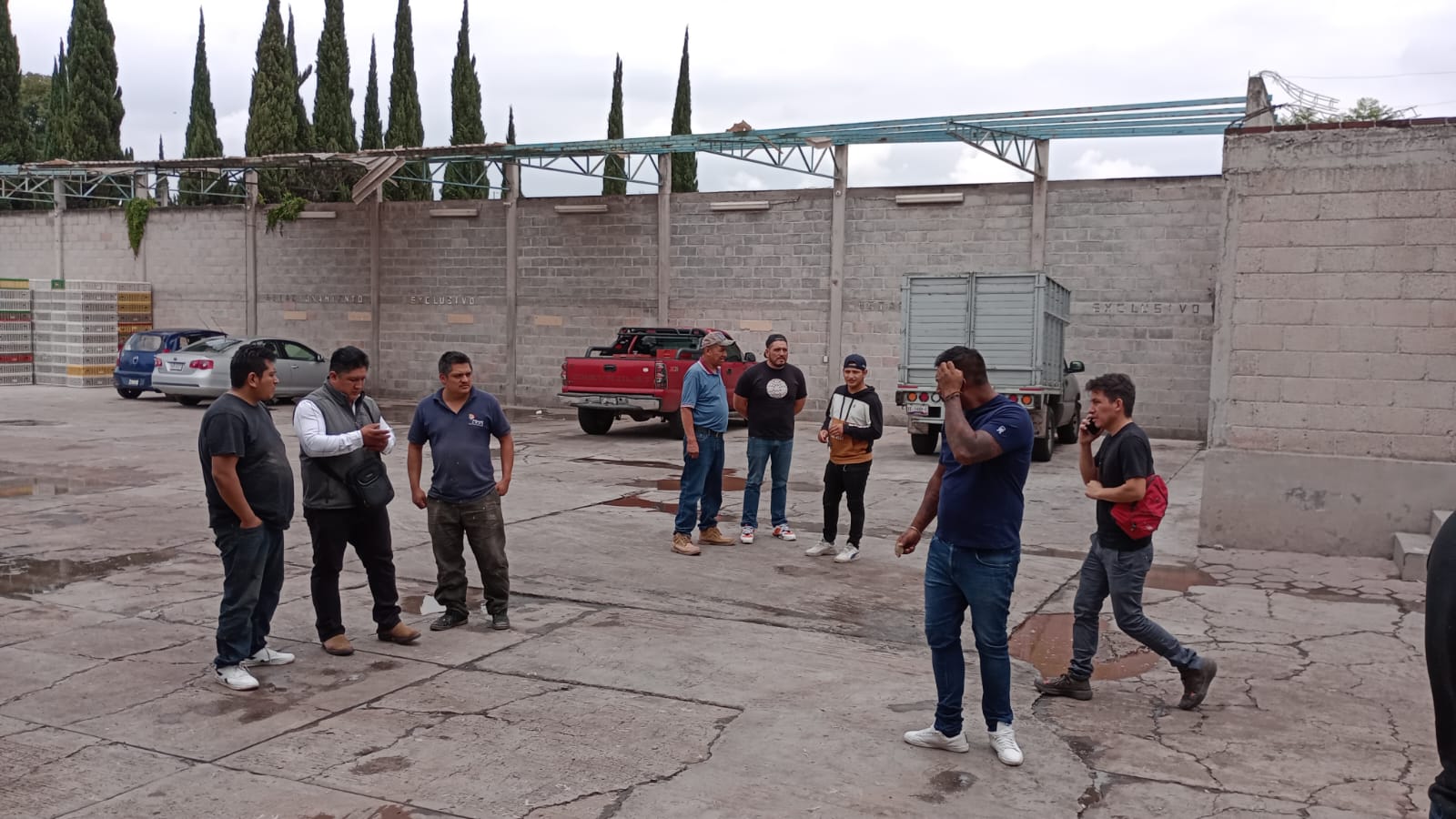 Consumen robo a Pollos Lobo en Apetatitlán; se llevan más de un cuarto de mdp