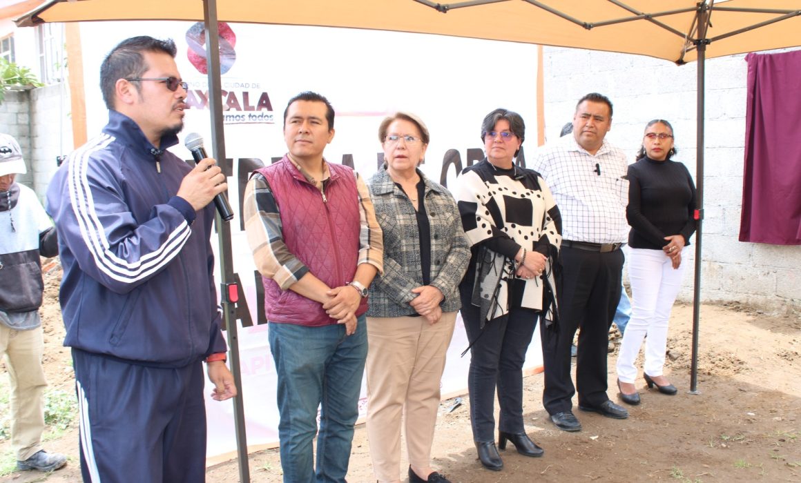 Entrega Maribel Pérez Arenas obras de beneficio en Ocotlán y Tepehitec