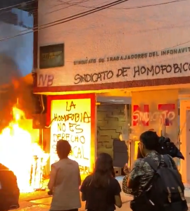 Vandalizan sindicato del Infonavit por homofobia 