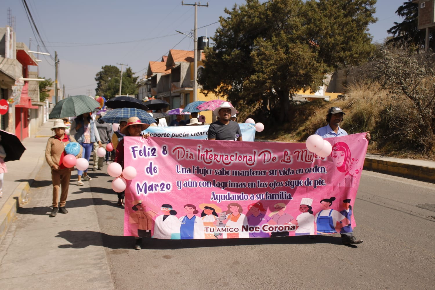 Marcha Ciudadana en Huiloapan: Celebrando el Día de la Mujer y Promoviendo el Deporte