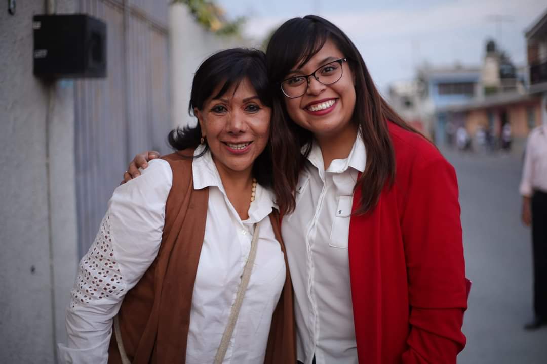 Anabell Ávalos plantea propuestas en materia juvenil