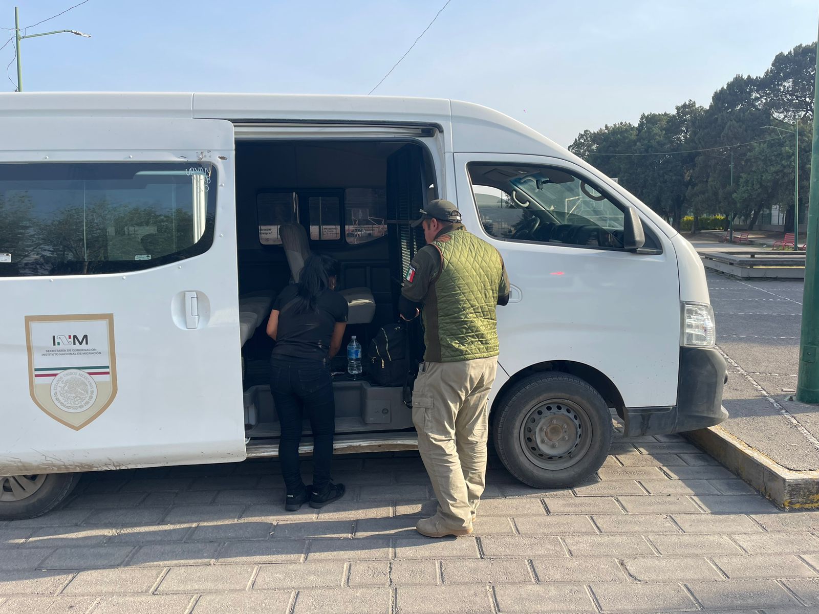 Detenidos conductores de plataforma por tráfico de indocumentados en Apizaco