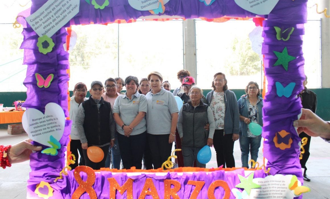 Realizan en Tlaxcala capital rally por el Día Internacional de la Mujer