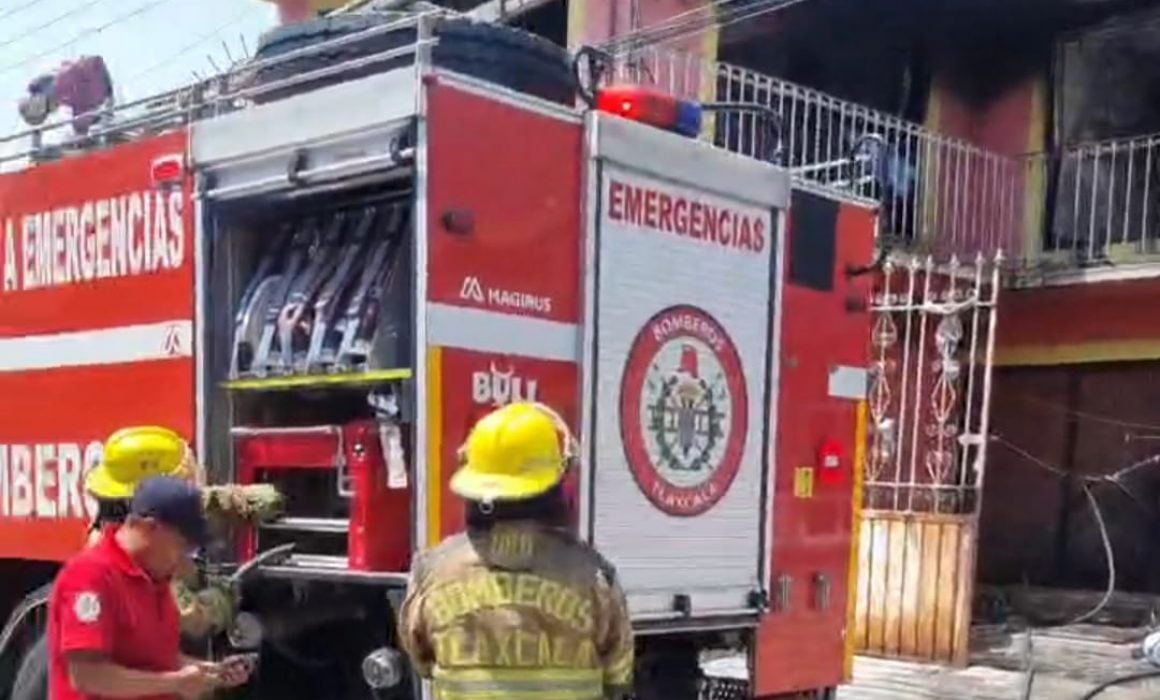Incendia vivienda en colonia Adolfo López Mateos