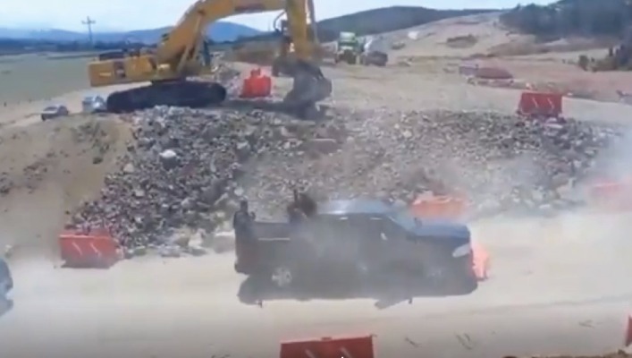 Hombres armados irrumpen manifestación en Cuacnopalan