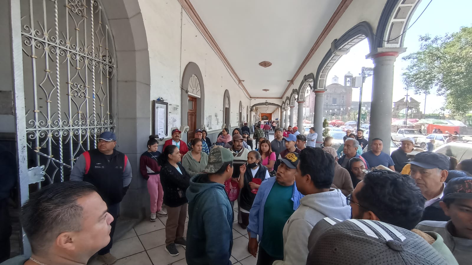 Se movilizan pobladores de Zacatelco por falta de agua potable: demandan solución