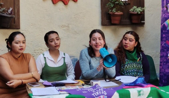 Feministas advierten voto de castigo si se omite despenalización del aborto