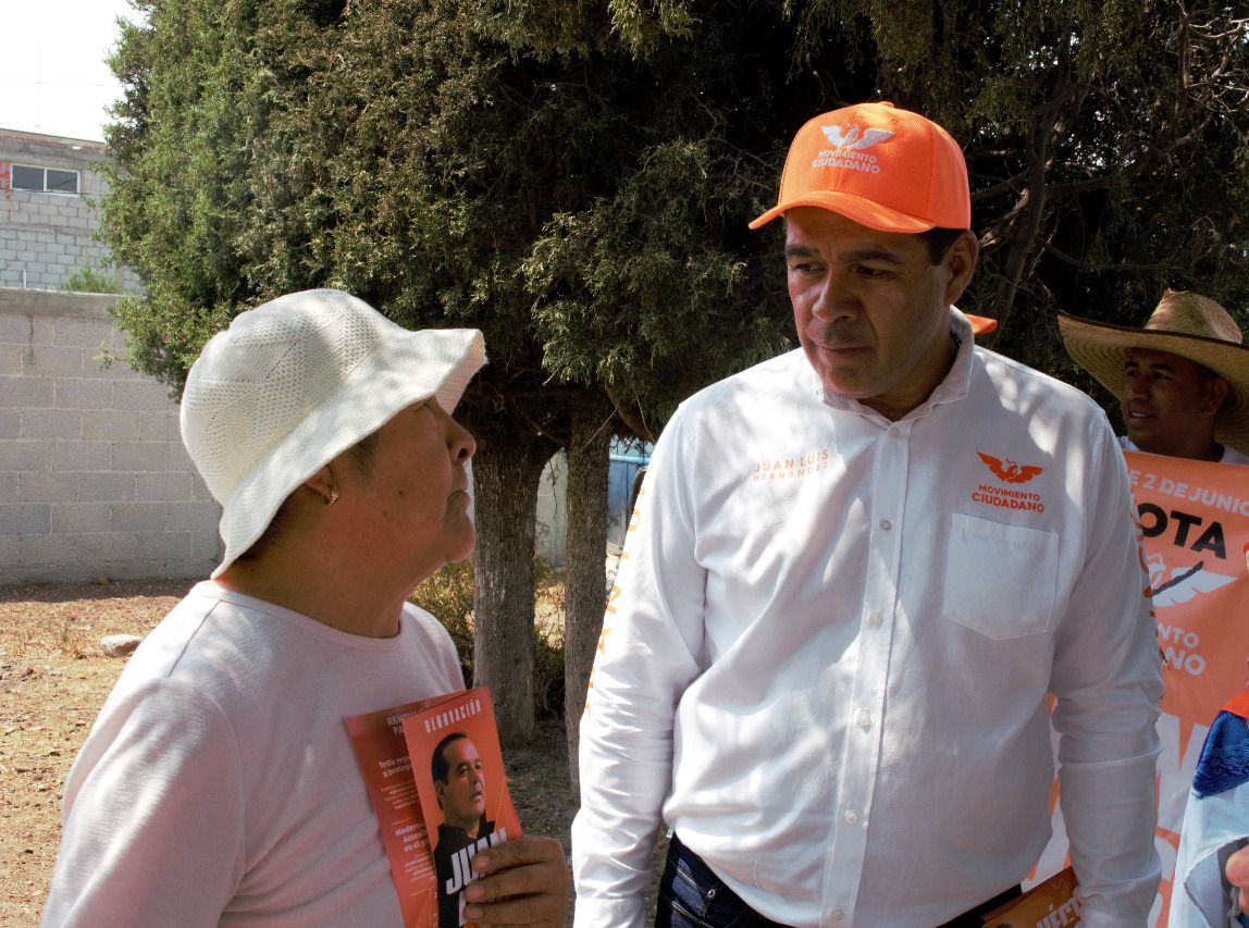 Juan Luis Hernández se compromete con el desarrollo social en Tetla