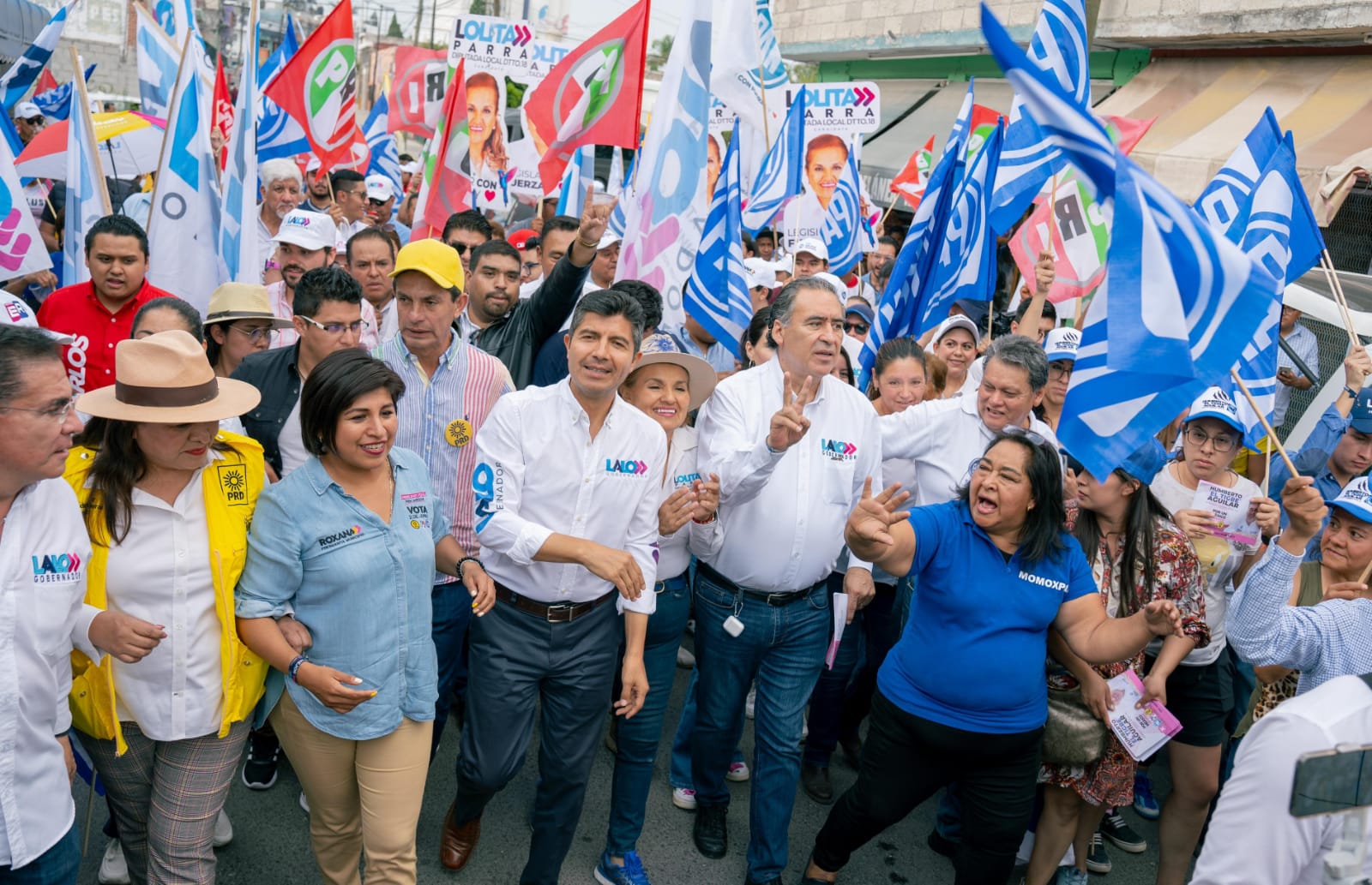 Roxana Luna y Eduardo Rivera presentan propuestas para mejorar calidad de vida en Momoxpan