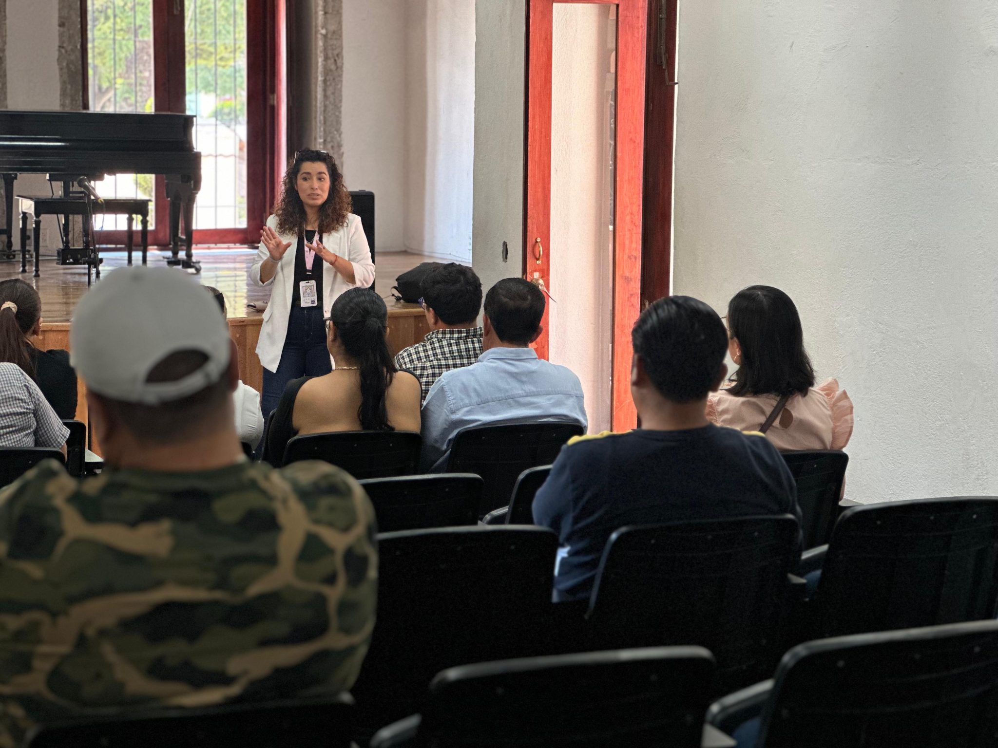 Dif municipal y estatal realizan plática de orientación familiar para la adopción en Huamantla