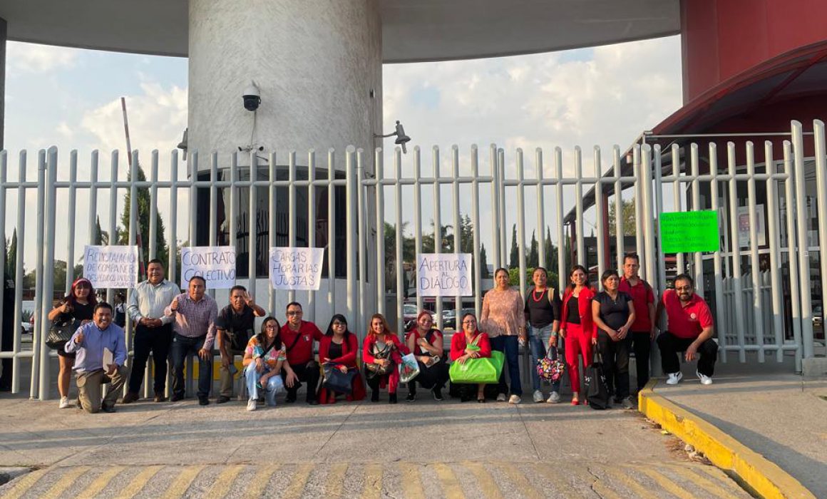 Continúan manifestaciones en la UPTX, tras hostigamiento laboral