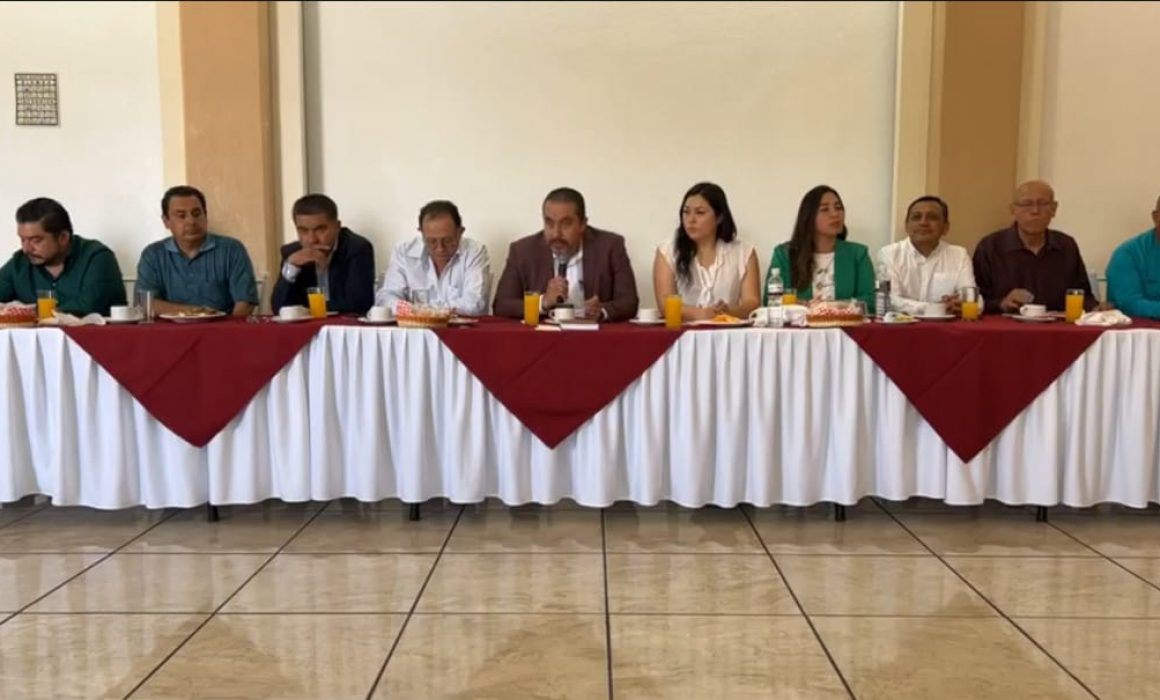Renuncian más de 4 mil militantes al PRI en Tlaxcala; van con Sheinbaum