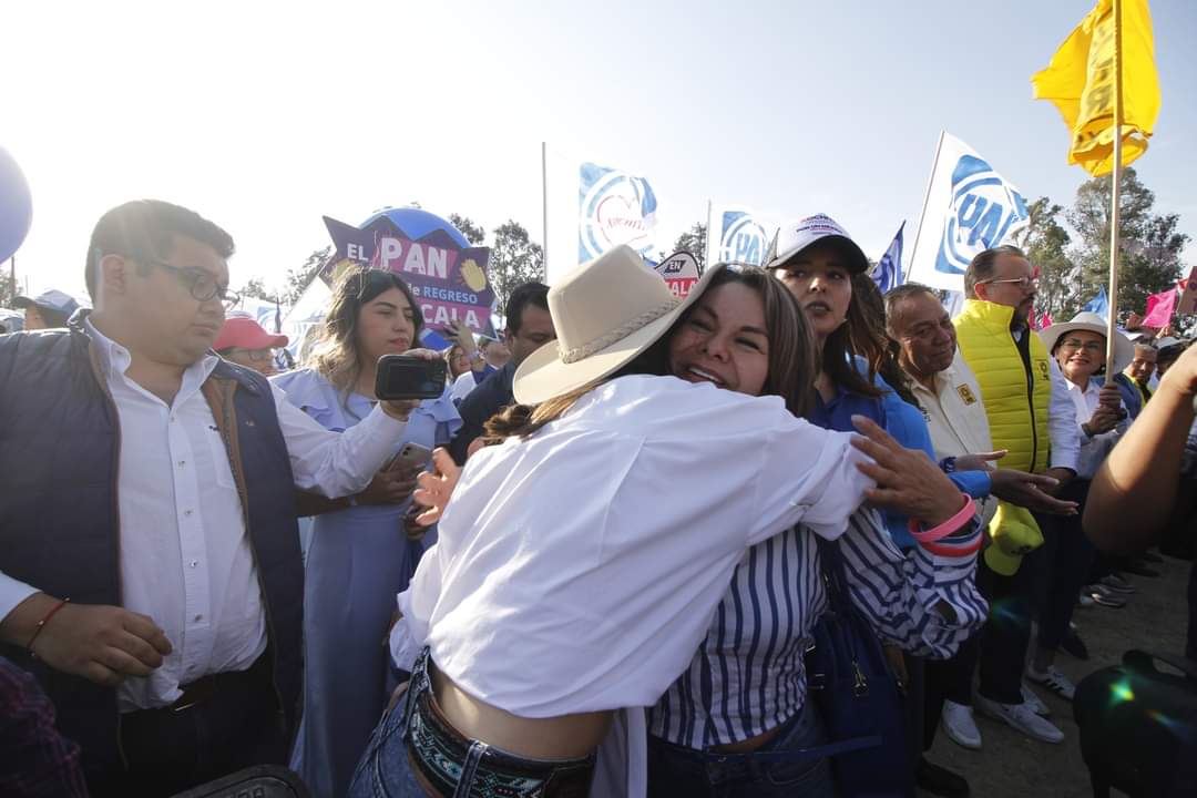 Niega Minerva Hernández bajarse de la contienda electoral