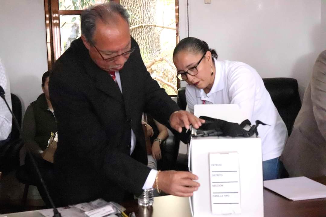 Integró INE Tlaxcala los sobres paquete a las personas en prisión preventiva