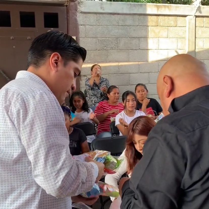 Con mucha alegría celebran a niñas y niños de Tecolotla