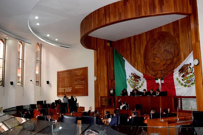 Se quedan sin ratificación dos magistrados del TJA