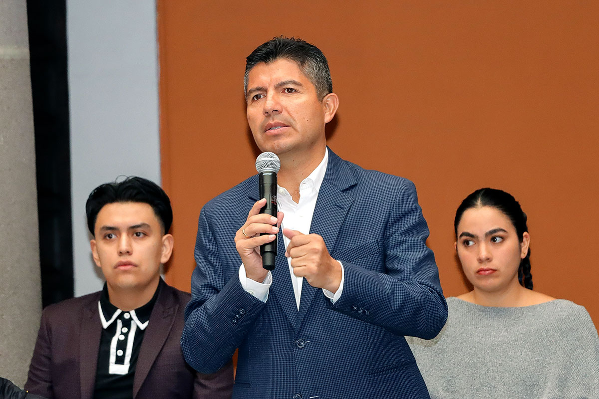  Xóchitl Gálvez se solidariza con Eduardo Rivera Pérez tras supuesto ataque