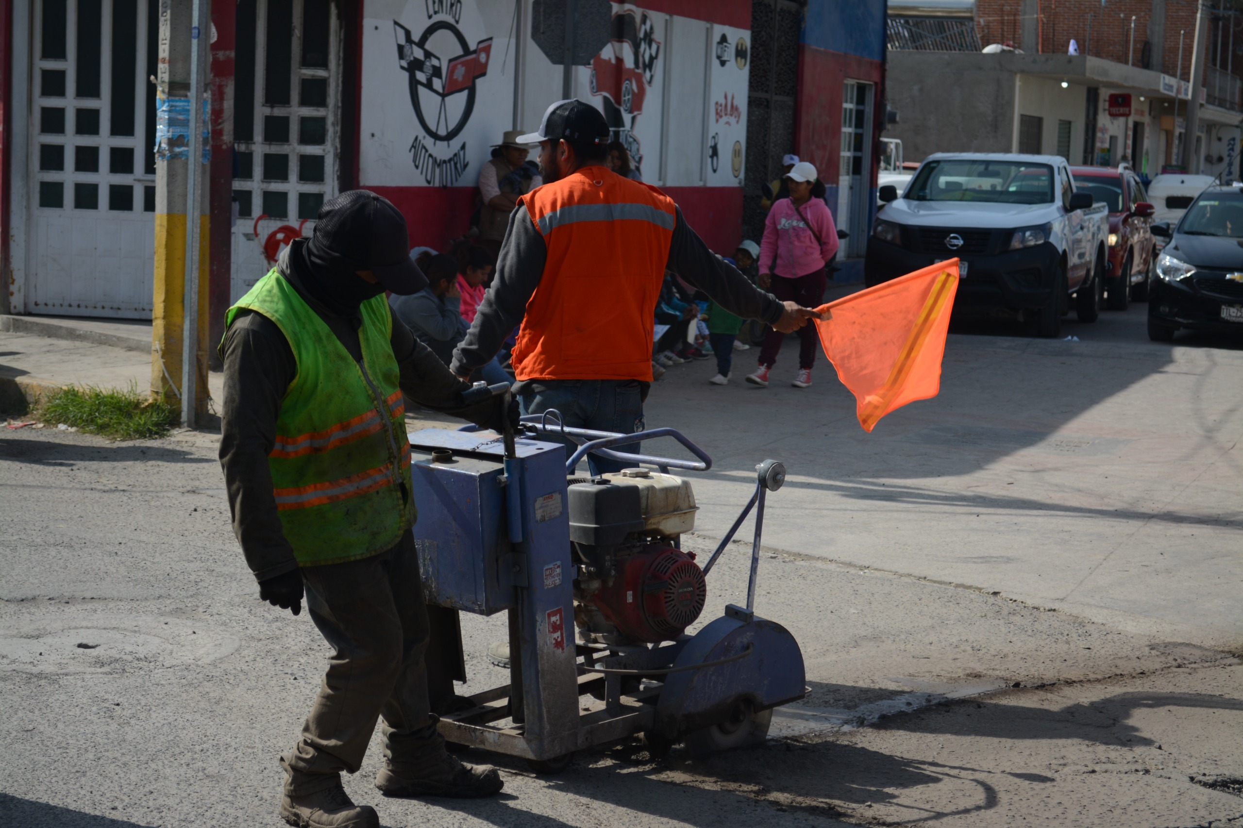 Realiza Coronango Programa de Bacheo en todo el municipio