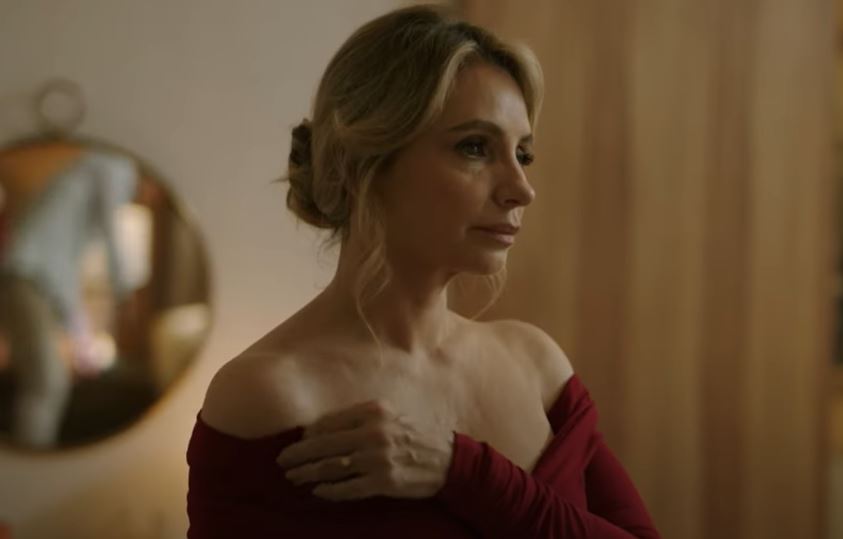 Angélica Rivera regresa al espectáculo con "Con esa misma mirada"