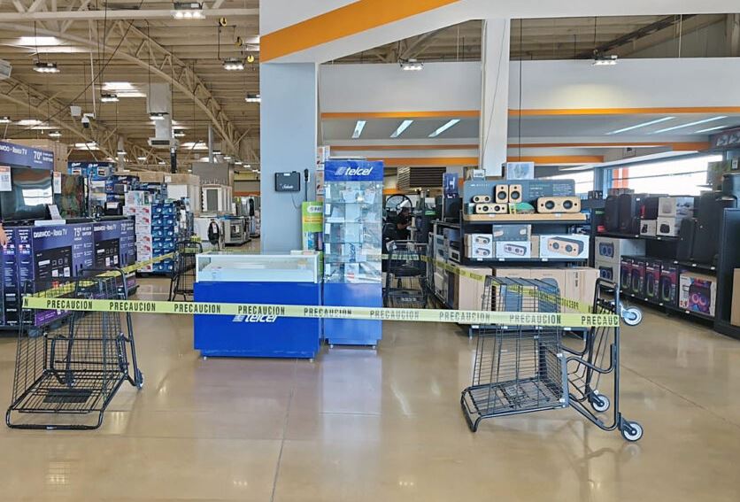 Asaltantes roban más de 500 mil pesos en Chedraui Selecto de Acapulco Diamante