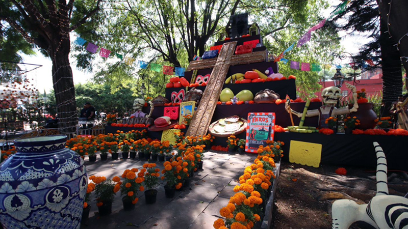 Mega Ofrenda en Atlixco: Una Experiencia Monumental para el Día de Muertos
